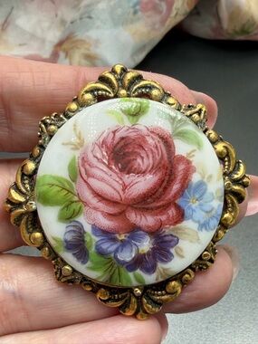 Vintage Rose Brooch Porcelain #172FF